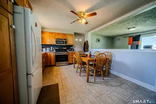 869 Washington Ave Ext, Waterbury, CT 06708 - Photo 6