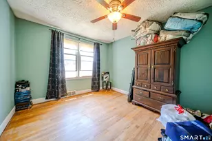 869 Washington Ave Ext, Waterbury, CT 06708 - Photo 24