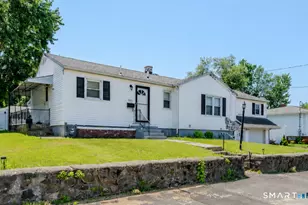 869 Washington Ave Ext, Waterbury, CT 06708 - Photo 2