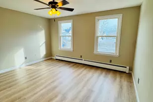 5 Walnut St, West Haven, CT 06516 - Photo 8