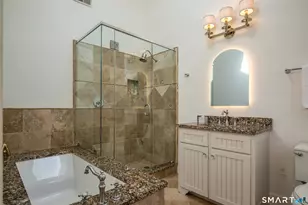 71 Woodford Hills Dr, Avon, CT 06001 - Photo 28