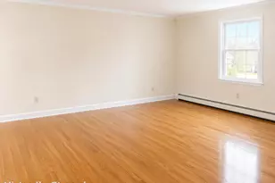 39 Grand St, Danbury, CT 06810 - Photo 4