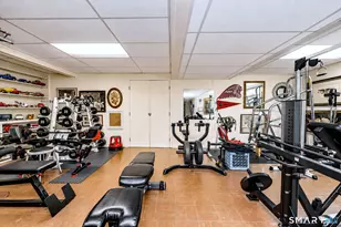 66 Knollwood Dr, Branford, CT 06405 - Photo 18