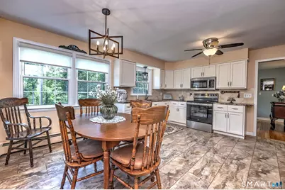 66 Knollwood Drive, Branford, CT 06405 - Photo 14