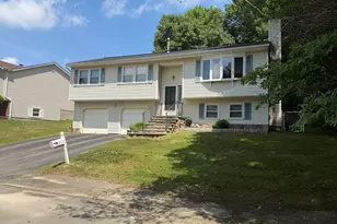 11 Batesmoor Rd, Waterbury, CT 06705 - Photo 2