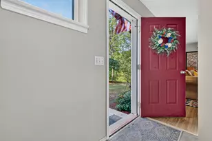 61 Grassy Hill Rd, East Lyme, CT 06333 - Photo 4