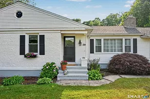 524 Ferry Rd, Orange, CT 06477 - Photo 4