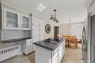 524 Ferry Rd, Orange, CT 06477 - Photo 12