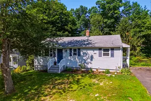 11 Chestnut St, Plymouth, CT 06786 - Photo 2