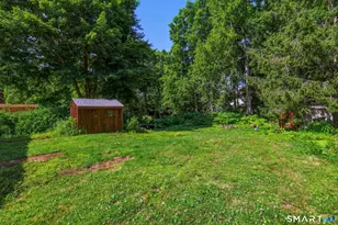 11 Chestnut St, Plymouth, CT 06786 - Photo 8