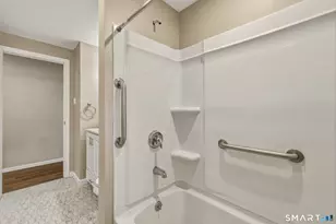 11 Chestnut St, Plymouth, CT 06786 - Photo 24