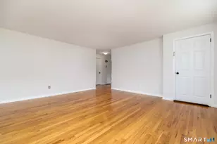 32 Hackett Cir N, Stamford, CT 06906 - Photo 14
