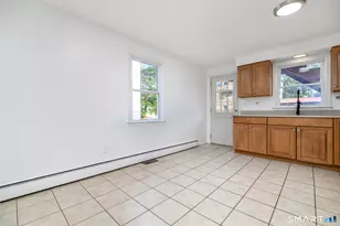 32 Hackett Cir N, Stamford, CT 06906 - Photo 18