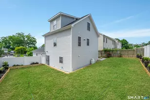 198 Castle Ave, Fairfield, CT 06825 - Photo 4