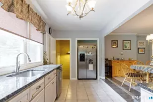 433 Highland Dr, Waterbury, CT 06708 - Photo 6