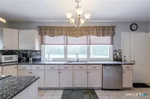 433 Highland Dr, Waterbury, CT 06708 - Photo 12