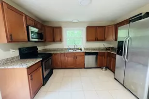 41 Little River Ln, Canterbury, CT 06331 - Photo 4