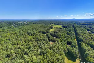 60 Long Hollow Rd, Enfield, CT 06082 - Photo 2