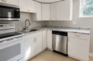 3 -17 Curve St, Branford, CT 06405 - Photo 4