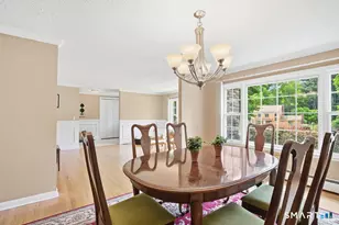 24 Brookview Dr, Glastonbury, CT 06033 - Photo 6