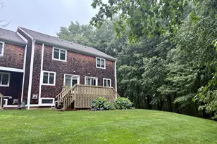 127 Songbird Ln, Farmington, CT 06032 - Photo 2