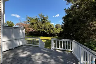 405 S Pine Creek Rd, Fairfield, CT 06824 - Photo 18
