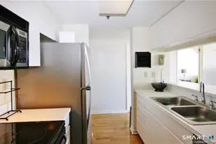 127 Greyrock Pl, Stamford, CT 06901 - Photo 12