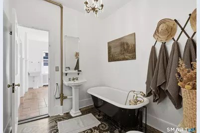 33 Mead Avenue, Greenwich, CT 06807 - Photo 16