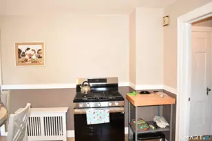 505 Burlington Ave, Bristol, CT 06010 - Photo 30