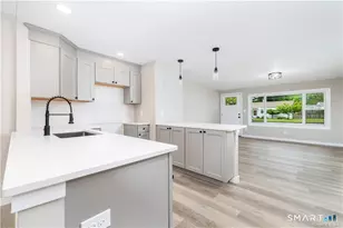 17 Audette Dr, Wallingford, CT 06492 - Photo 8