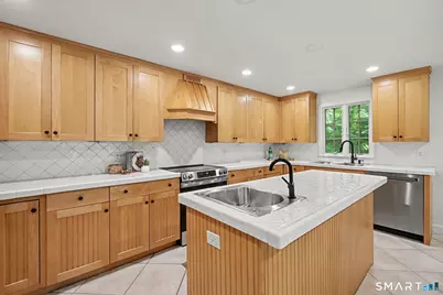 222 Silver Hill Lane, Stamford, CT 06905 - Photo 12