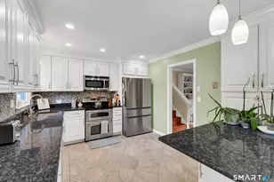 33 Wayne Dr, East Lyme, CT 06333 - Photo 14
