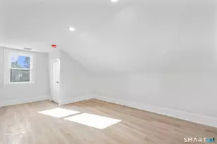 39 Edwards St, Hamden, CT 06517 - Photo 14