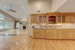 501 Highland St, Wethersfield, CT 06109 - Photo 10