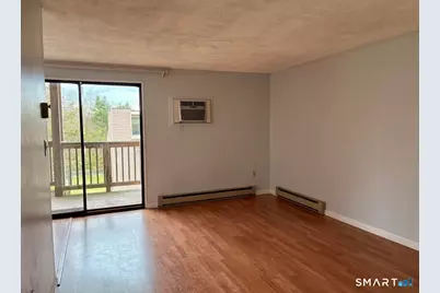 70 Burgundy Hill Lane #70, Middletown, CT 06457 - Photo 2