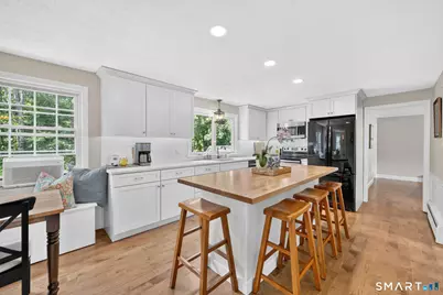 4 Lincoln Lane, Simsbury, CT 06089 - Photo 12