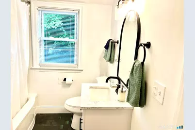 530 Bloomfield Avenue, Bloomfield, CT 06002 - Photo 24