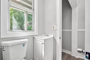 23 Wall St, Waterbury, CT 06705 - Photo 12