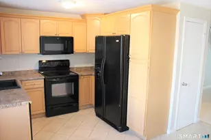 522 Blackstone Vlg, Meriden, CT 06450 - Photo 18