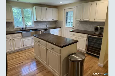 8 Plainview Drive, Plainfield, CT 06374 - Photo 6