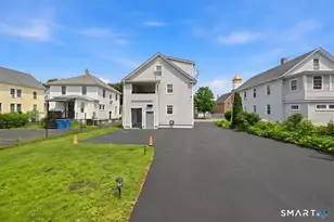40 Convent Ave, Norwich, CT 06360 - Photo 6