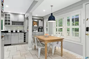 139 Holmes Ave, Darien, CT 06820 - Photo 8