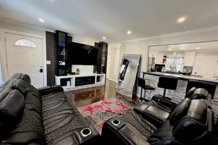 22 Irving Pl, Danbury, CT 06810 - Photo 2