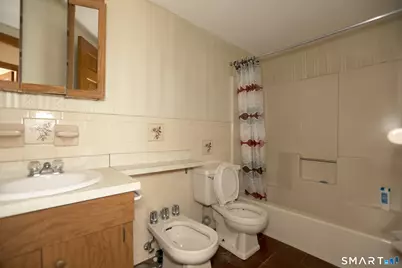 186-188 Preston Street #4B, Hartford, CT 06114 - Photo 2