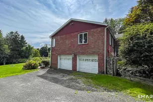 107 Tower Rd, Brookfield, CT 06804 - Photo 2