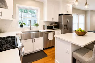 25 Naubuc Ave, Glastonbury, CT 06033 - Photo 8
