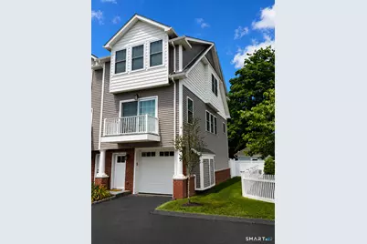 25 Naubuc Avenue #5, Glastonbury, CT 06033 - Photo 2