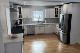 17 Anthony Pl, Trumbull, CT 06611 - Photo 10