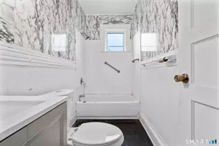 148 Kent St, Hartford, CT 06112 - Photo 18