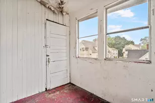 148 Kent St, Hartford, CT 06112 - Photo 32